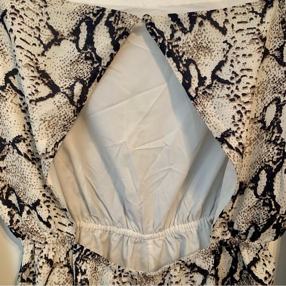 Snake-Print Backless Romper - Picture 3 of 6